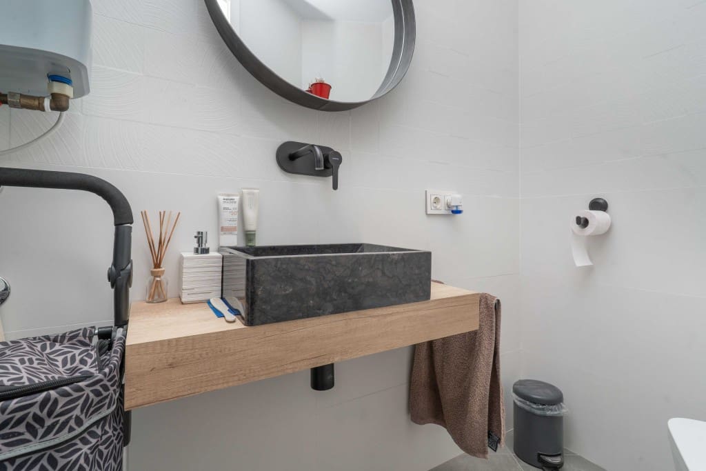 2 soverom Leilighet til salgs i Estepona med svømmebasseng garasje - € 534 000 (Ref: 9272281)