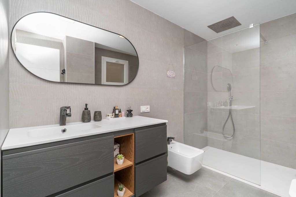 2 soverom Leilighet til salgs i Estepona med svømmebasseng garasje - € 534 000 (Ref: 9272281)