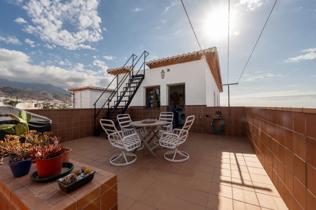 3 soverom Penthouse til salgs i Nerja - € 699 000 (Ref: 9281110)