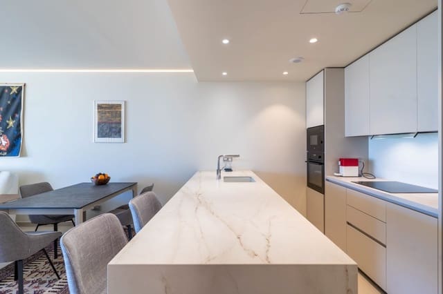 2 makuuhuone Huoneisto myytävänä paikassa El Higuerón, Fuengirola mukana uima-altaan 
autotalli - 765 000 € (Ref: 9281112)