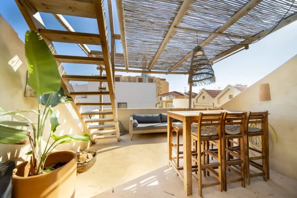 3 bedroom Townhouse for sale in La Mata with garage - € 384,800 (Ref: 9294947)