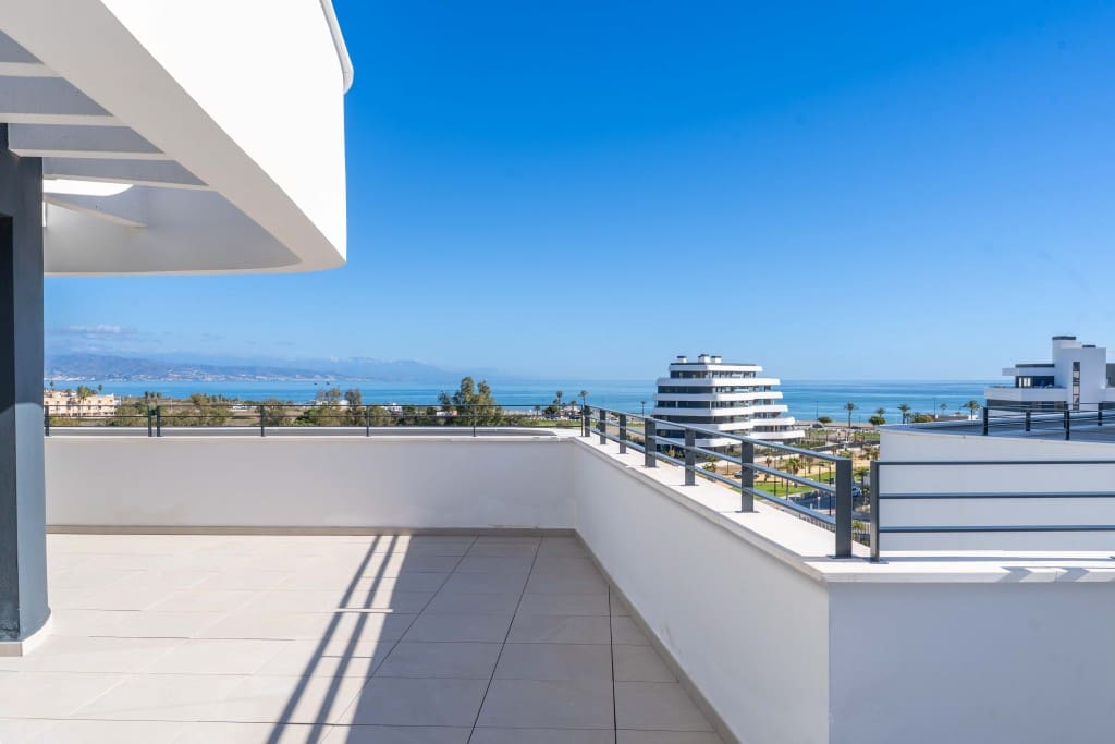 2 slaapkamer Penthouse te koop in Torremolinos met zwembad - € 925.000 (Ref: 9294948)