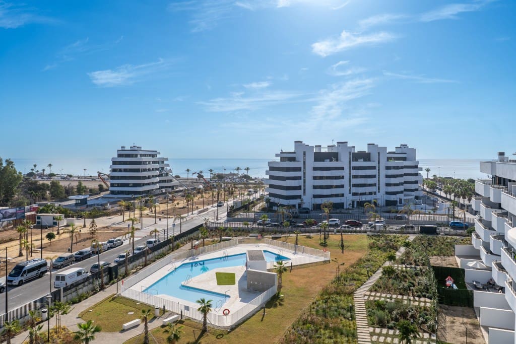 2 bedroom Penthouse for sale in Torremolinos with pool - € 925,000 (Ref: 9294948)