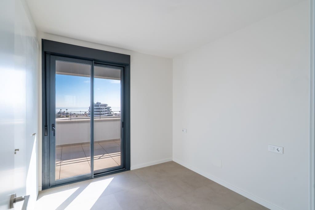 2 bedroom Penthouse for sale in Torremolinos with pool - € 925,000 (Ref: 9294948)