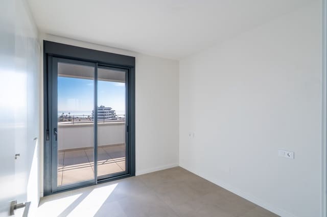 2 slaapkamer Penthouse te koop in Torremolinos met zwembad - € 925.000 (Ref: 9294948)