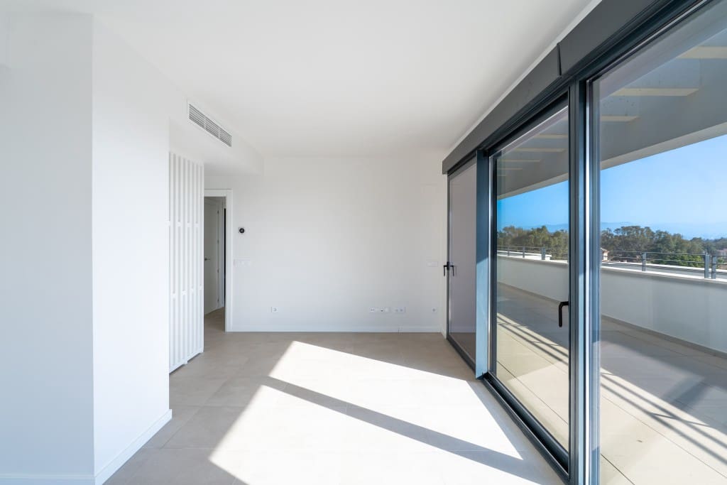 2 bedroom Penthouse for sale in Torremolinos with pool - € 925,000 (Ref: 9294948)