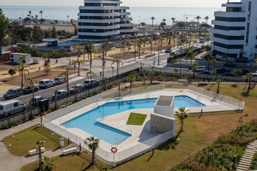 2 bedroom Penthouse for sale in Torremolinos with pool - € 925,000 (Ref: 9294948)