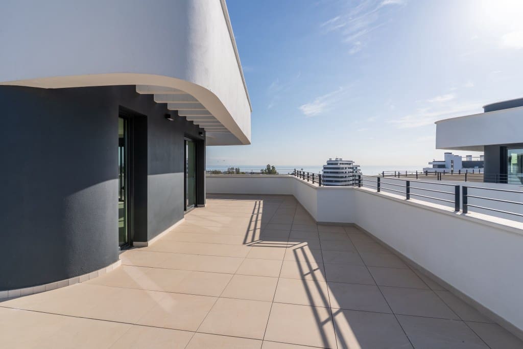 2 bedroom Penthouse for sale in Torremolinos with pool - € 925,000 (Ref: 9294948)