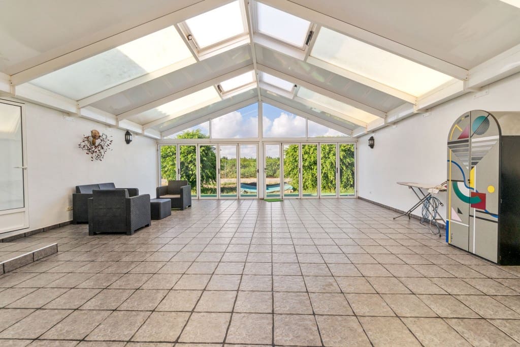 6 makuuhuone Omakotitalo myytävänä paikassa San Miguel de Salinas mukana uima-altaan 
autotalli - 899 000 € (Ref: 9296761)