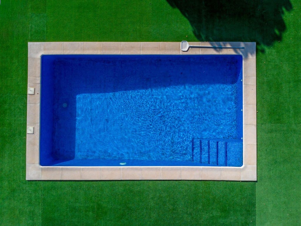 6 makuuhuone Omakotitalo myytävänä paikassa San Miguel de Salinas mukana uima-altaan 
autotalli - 899 000 € (Ref: 9296761)