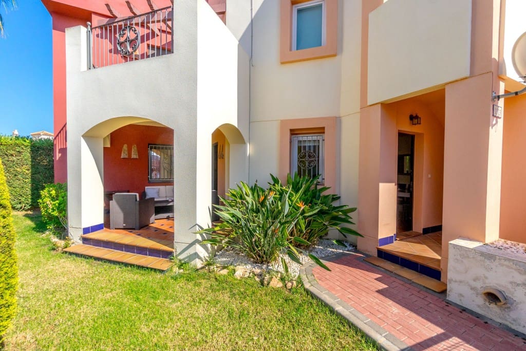 2 makuuhuone Huoneisto myytävänä paikassa Punta Prima mukana uima-altaan 
autotalli - 189 000 € (Ref: 9296762)