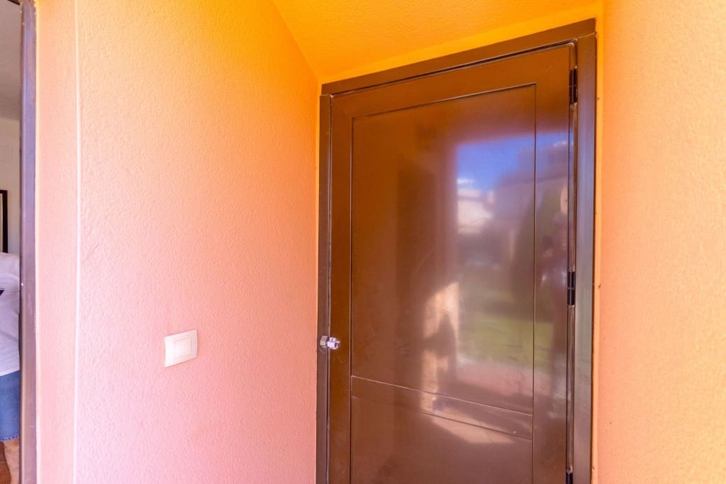 2 makuuhuone Huoneisto myytävänä paikassa Punta Prima mukana uima-altaan 
autotalli - 189 000 € (Ref: 9296762)