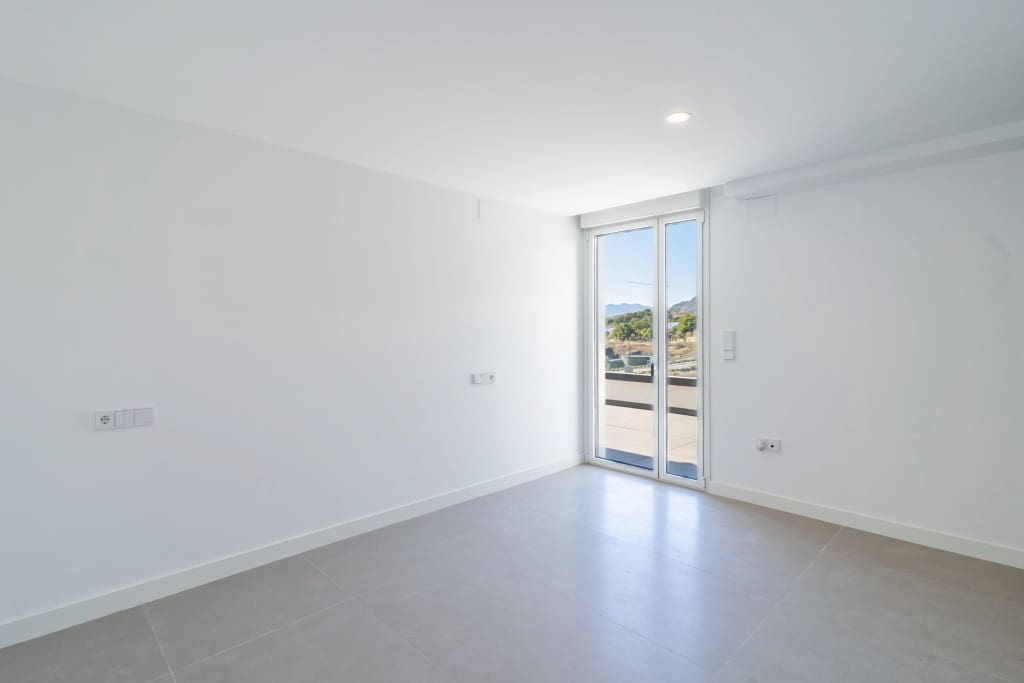 3 quarto Penthouse para venda em Benalmadena com piscina garagem - 1 295 000 € (Ref: 9300880)