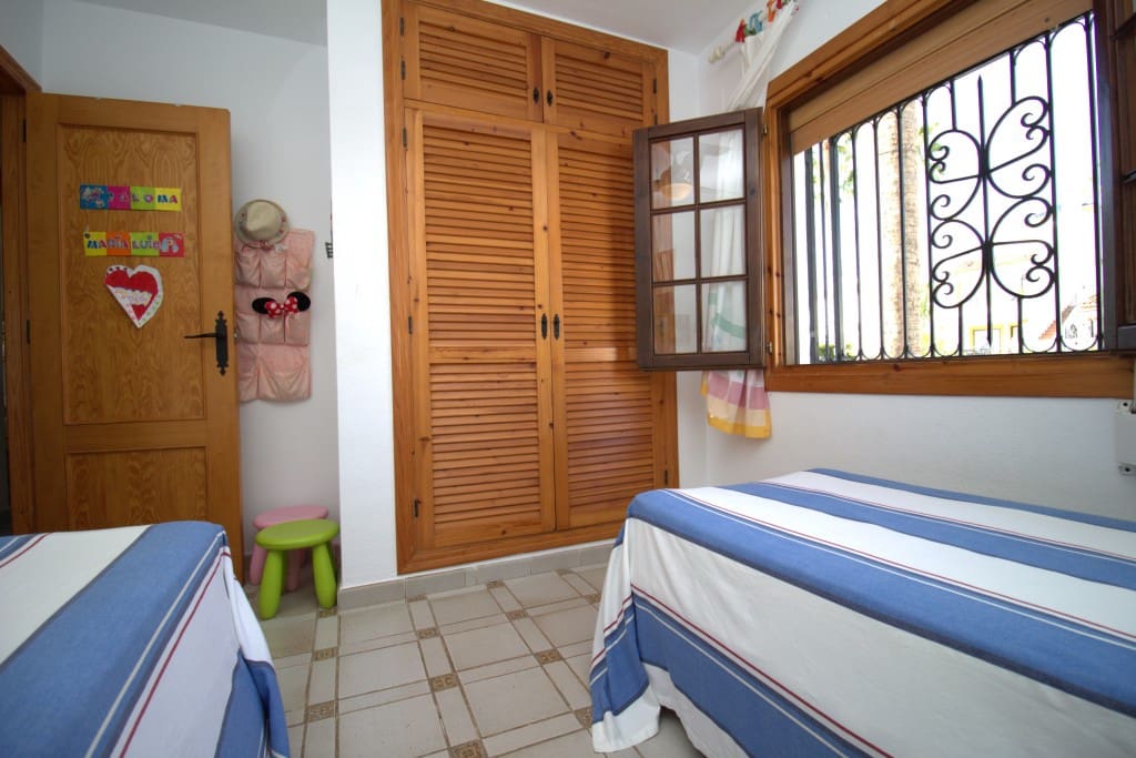 3 sypialnia Apartament na sprzedaż w Villamartin z basenem garażem - 210 000 € (Ref: 9310690)