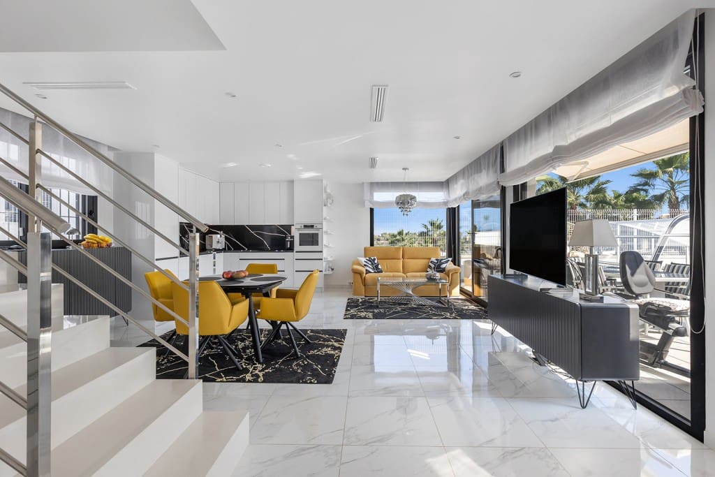 3 Zimmer Villa zu verkaufen in San Miguel de Salinas mit Pool Garage - 529.900 € (Ref: 9310691)