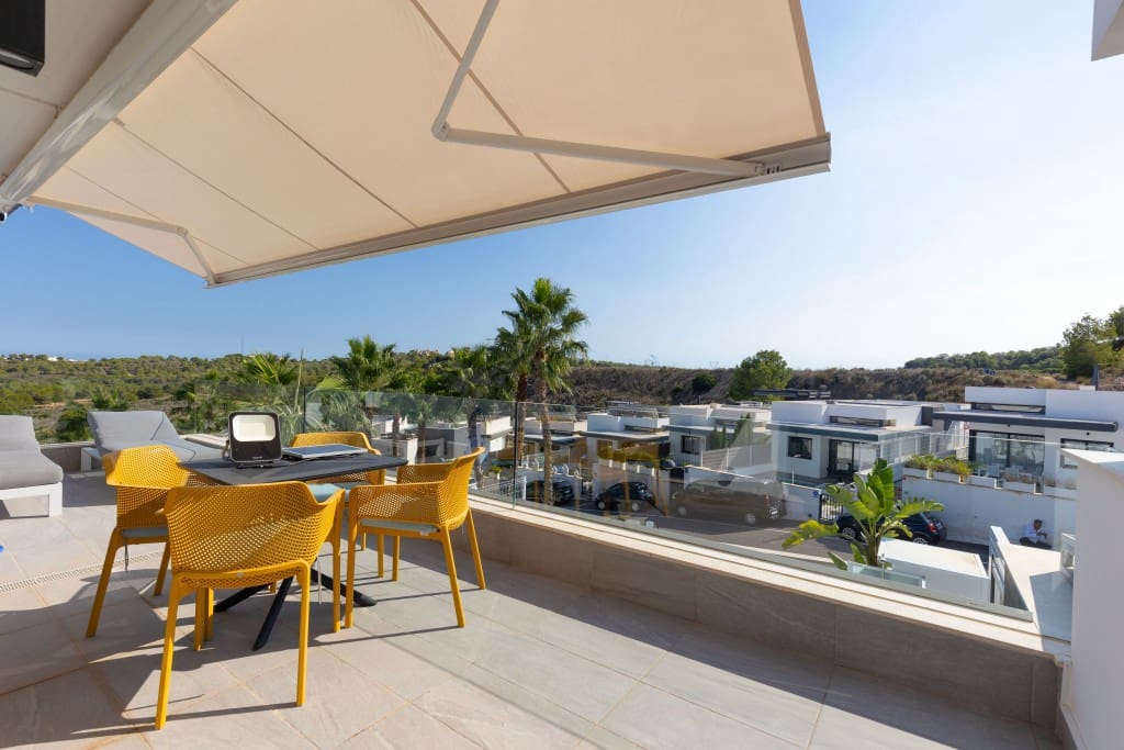 3 Zimmer Villa zu verkaufen in San Miguel de Salinas mit Pool Garage - 529.900 € (Ref: 9310691)