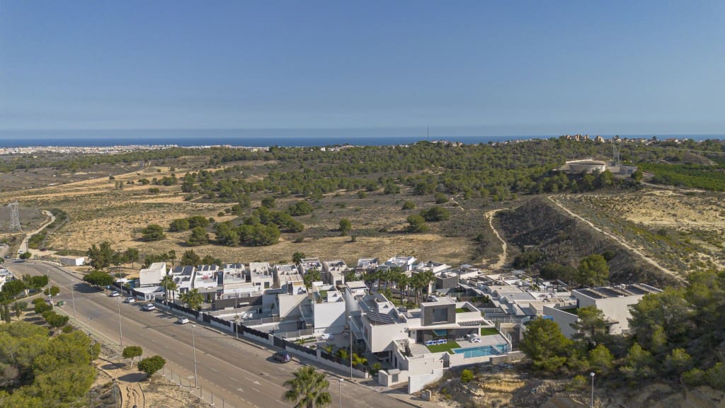 3 Zimmer Villa zu verkaufen in San Miguel de Salinas mit Pool Garage - 529.900 € (Ref: 9310691)