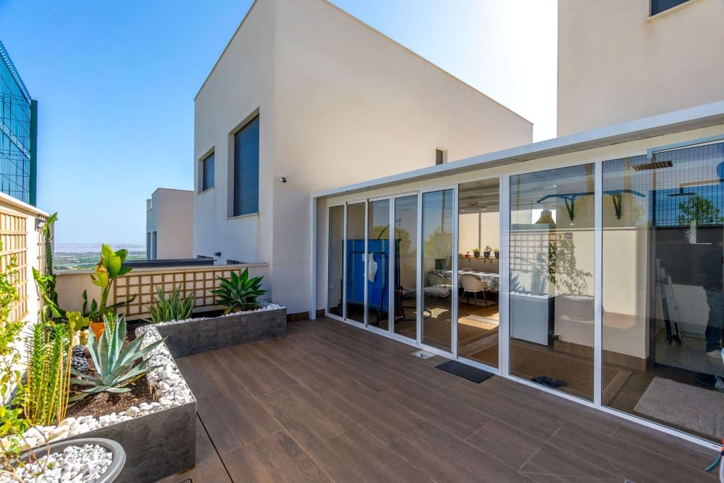 2 sovrum Lägenhet till salu i San Miguel de Salinas med pool garage - 350 000 € (Ref: 9312571)