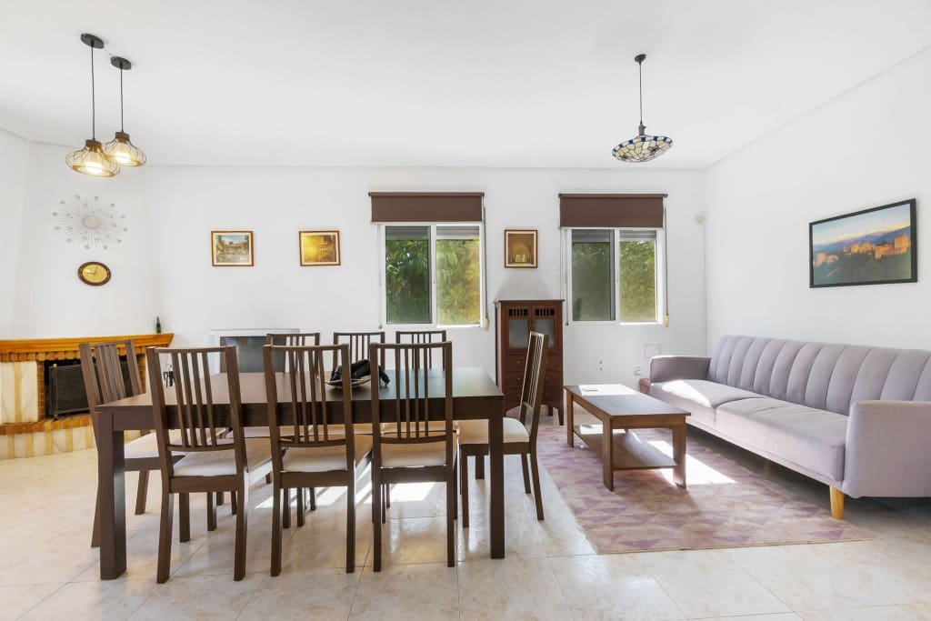 3 slaapkamer Villa te koop in Los Altos met zwembad garage - € 365.000 (Ref: 9326176)