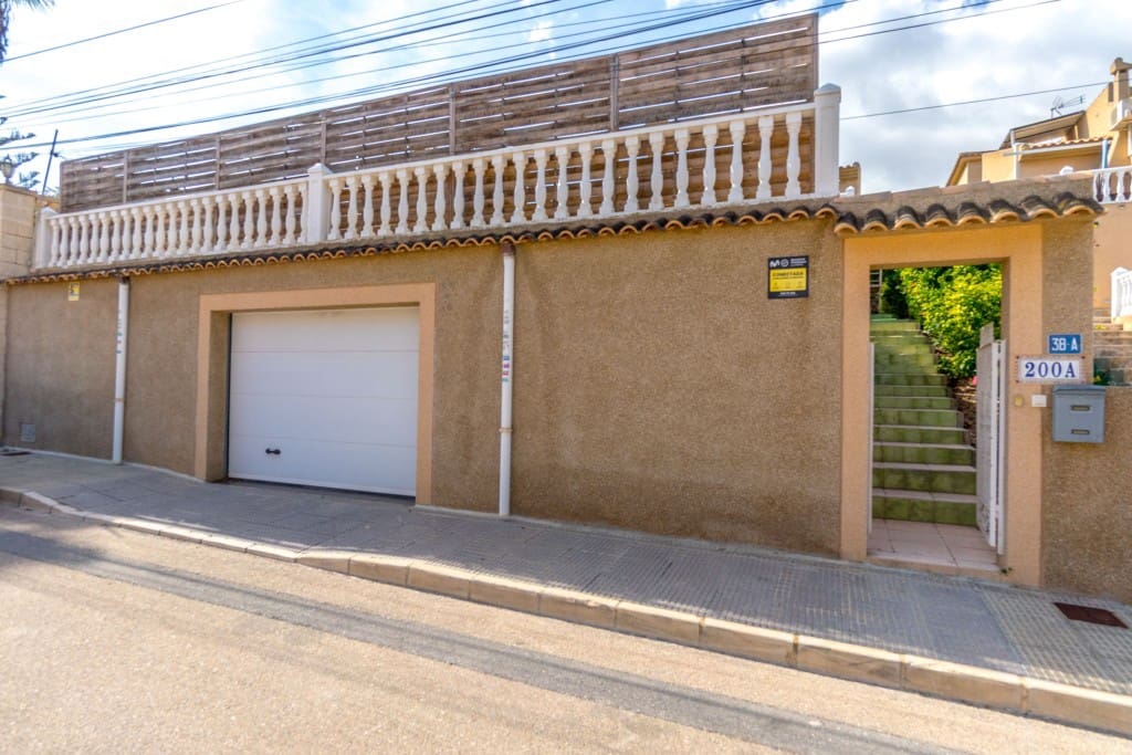 3 slaapkamer Villa te koop in Los Altos met zwembad garage - € 365.000 (Ref: 9326176)