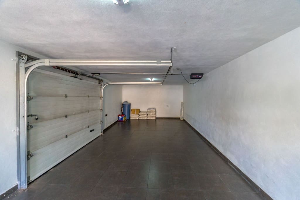 3 slaapkamer Villa te koop in Los Altos met zwembad garage - € 365.000 (Ref: 9326176)