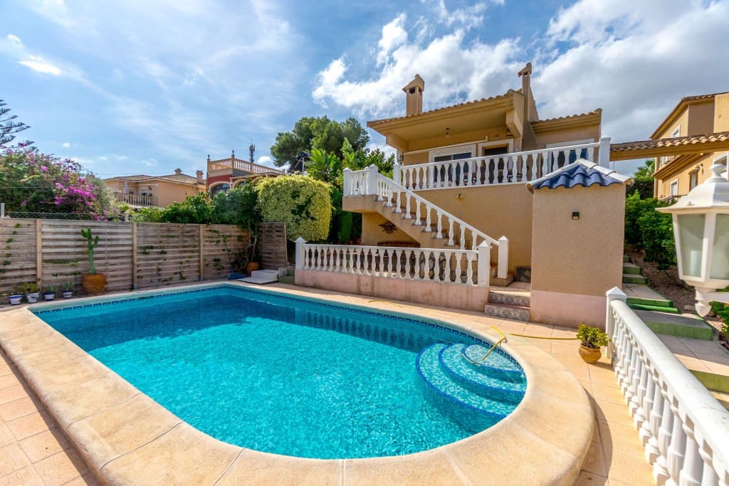 3 slaapkamer Villa te koop in Los Altos met zwembad garage - € 365.000 (Ref: 9326176)