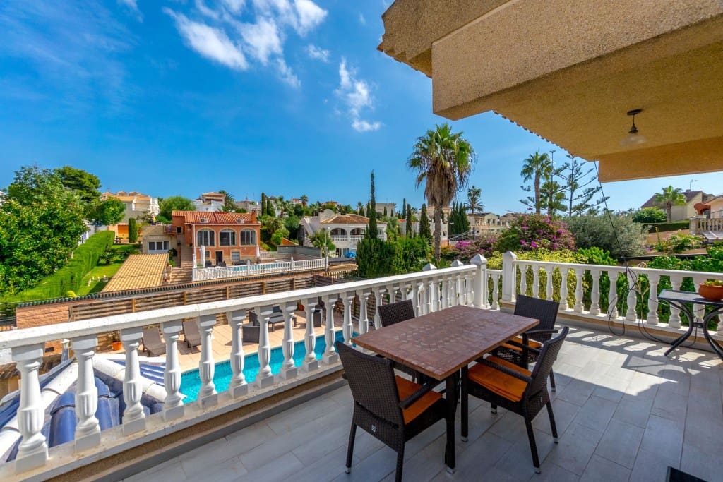 3 slaapkamer Villa te koop in Los Altos met zwembad garage - € 365.000 (Ref: 9326176)