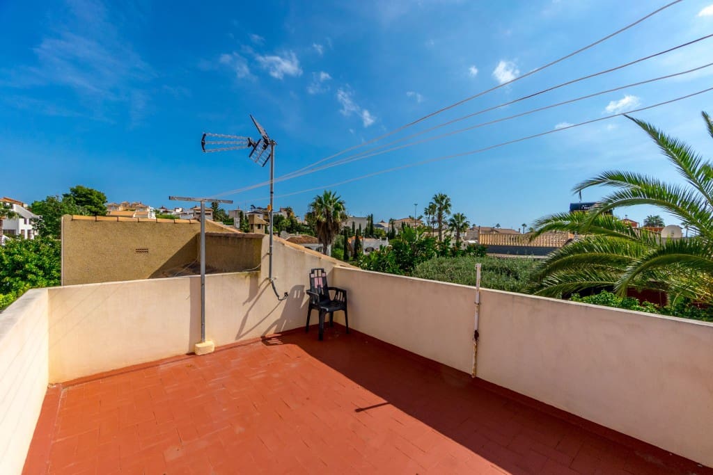 3 slaapkamer Villa te koop in Los Altos met zwembad garage - € 365.000 (Ref: 9326176)