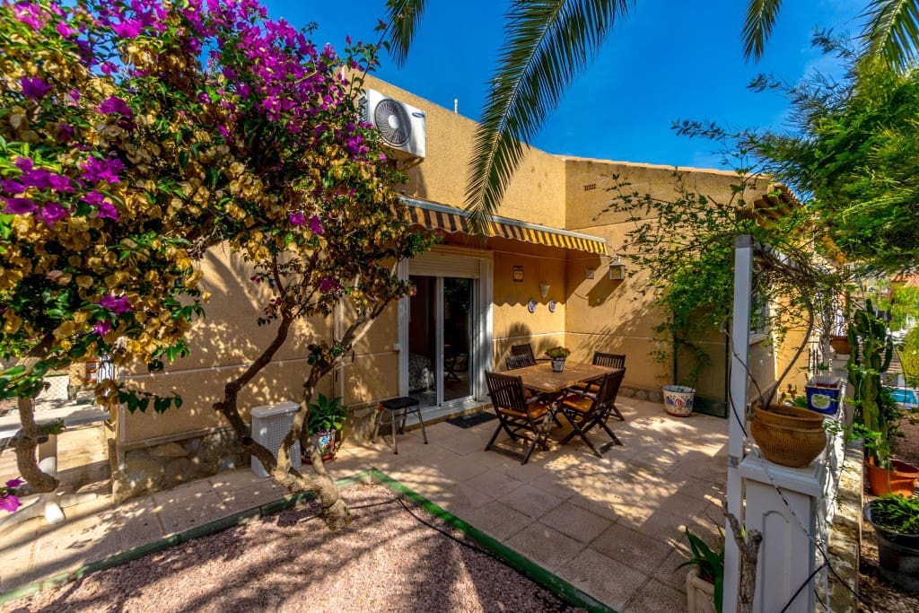 3 slaapkamer Villa te koop in Los Altos met zwembad garage - € 365.000 (Ref: 9326176)