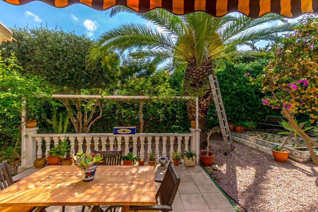 3 slaapkamer Villa te koop in Los Altos met zwembad garage - € 365.000 (Ref: 9326176)