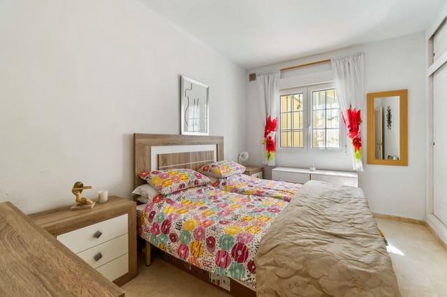 3 chambre Villa/Maison à vendre à Playa Flamenca, Orihuela avec piscine garage - 372 000 € (Ref: 9330330)