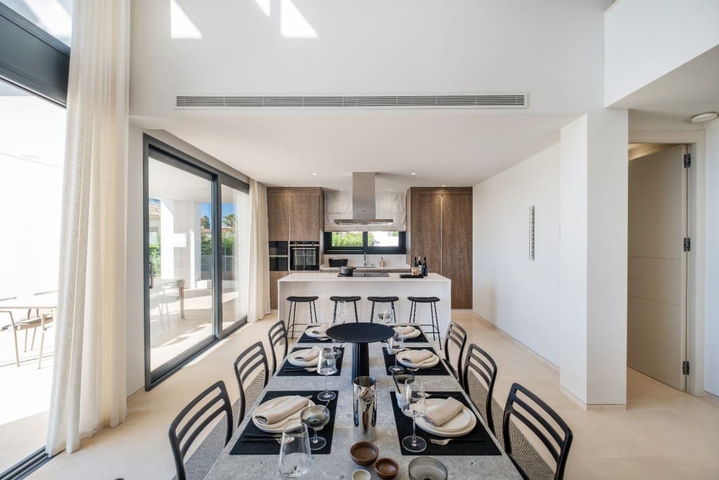 6 chambre Villa/Maison à vendre à El Paraiso avec piscine garage - 2 950 000 € (Ref: 9330334)