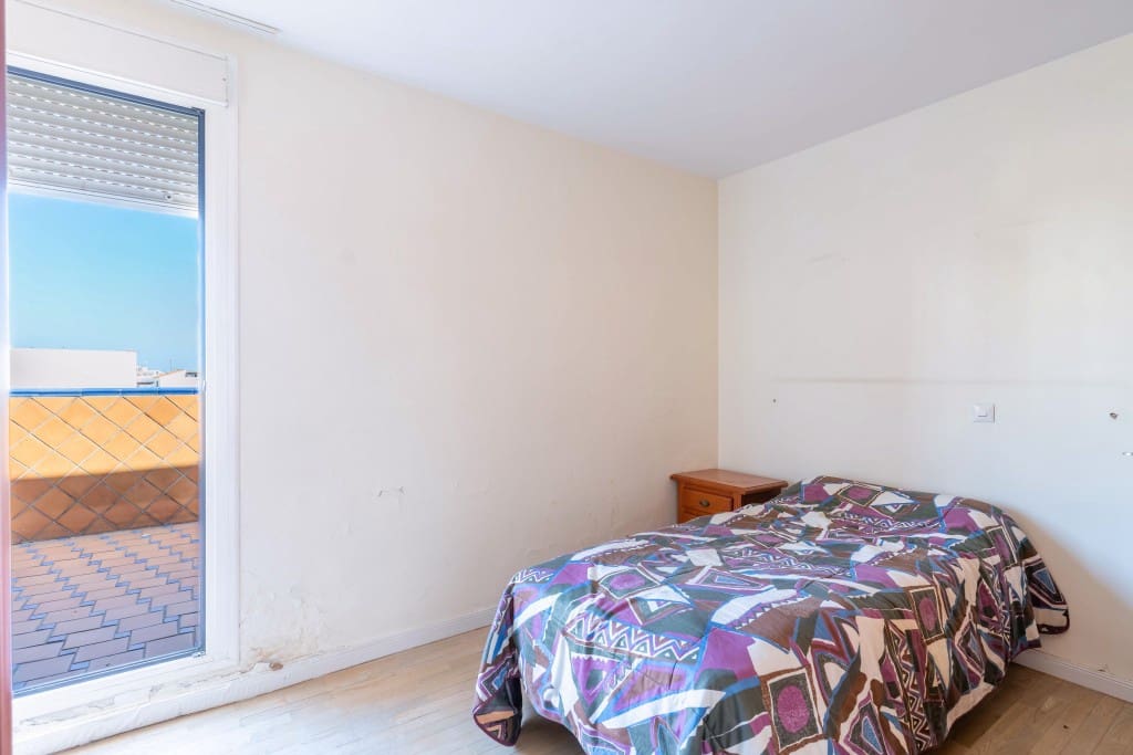 3 soverom Penthouse til salgs i Estepona - € 585 000 (Ref: 9330335)