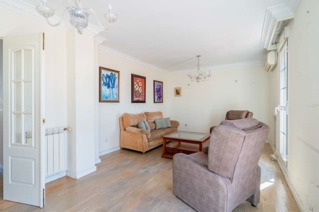 3 soveværelse Penthouse til salg i Estepona - € 639.000 (Ref: 9330335)