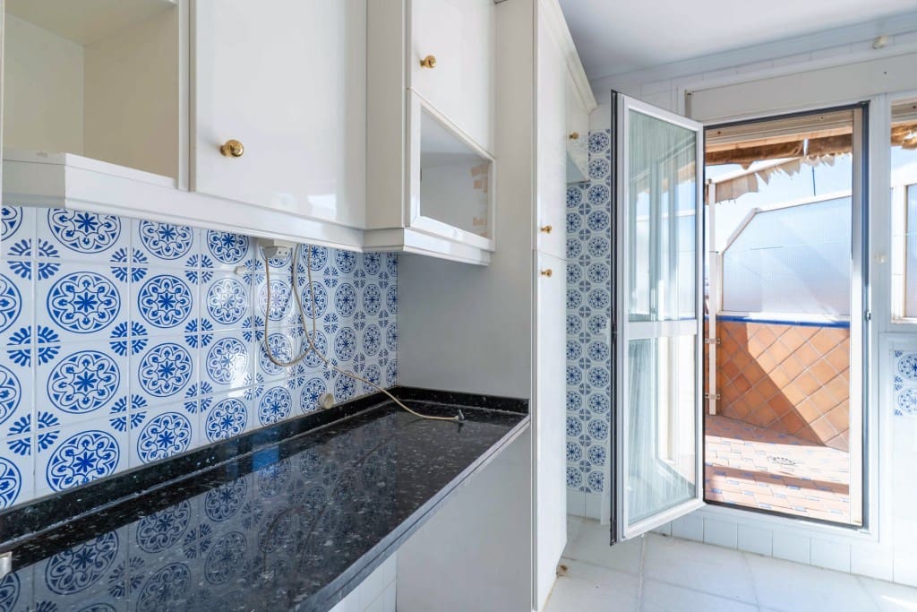 3 soverom Penthouse til salgs i Estepona - € 585 000 (Ref: 9330335)