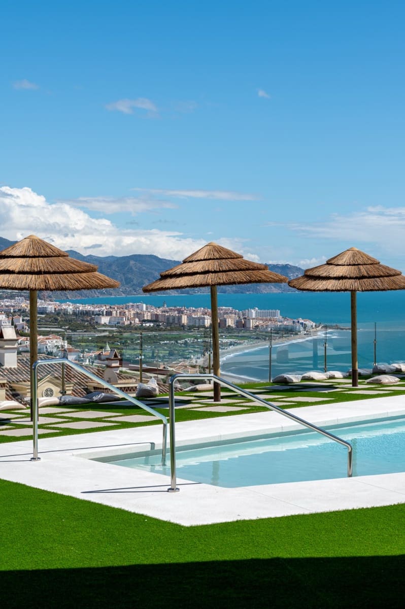 2 makuuhuone Huoneisto myytävänä paikassa Nerja mukana uima-altaan - 498 900 € (Ref: 9337736)