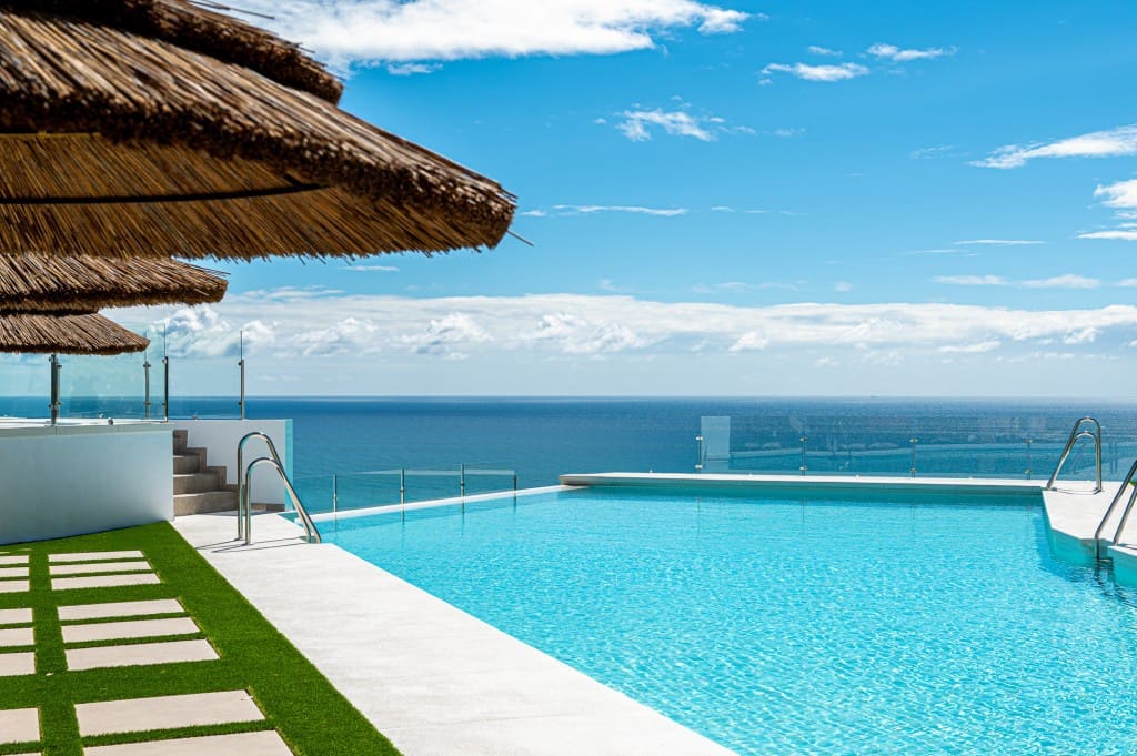 2 soverom Leilighet til salgs i Nerja med svømmebasseng - € 738 900 (Ref: 9337740)