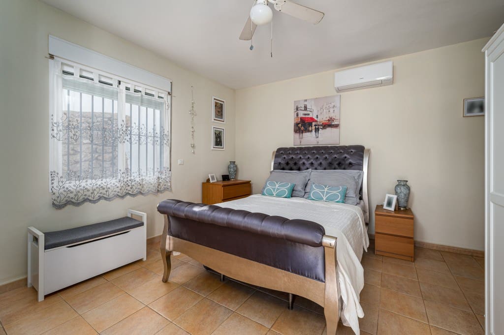 3 slaapkamer Villa te koop in Nerja met zwembad garage - € 649.000 (Ref: 9340968)