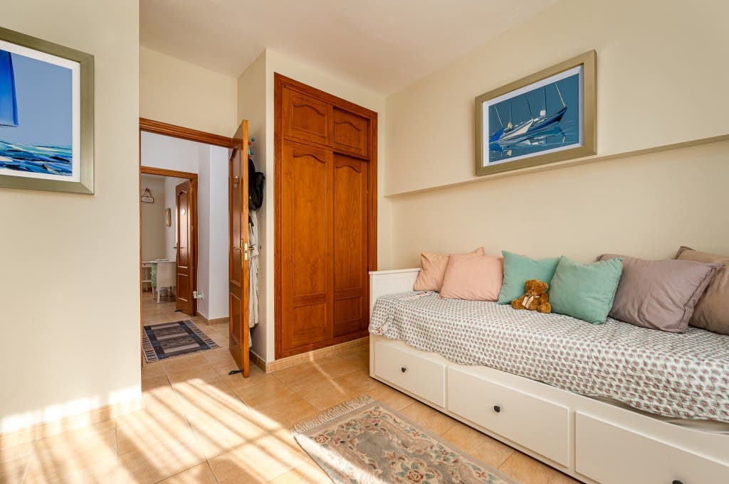 3 slaapkamer Villa te koop in Nerja met zwembad garage - € 649.000 (Ref: 9340968)