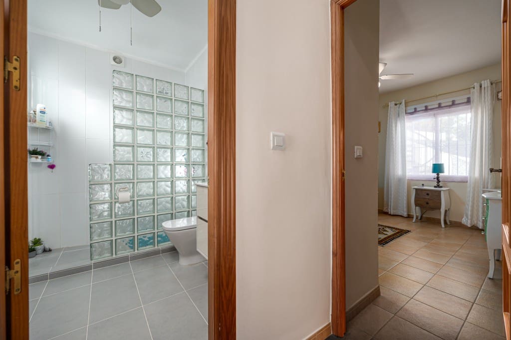 3 slaapkamer Villa te koop in Nerja met zwembad garage - € 649.000 (Ref: 9340968)