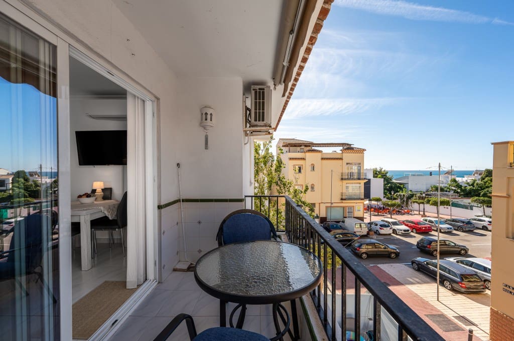 2 sovrum Lägenhet till salu i Nerja med pool - 360 000 € (Ref: 9340969)