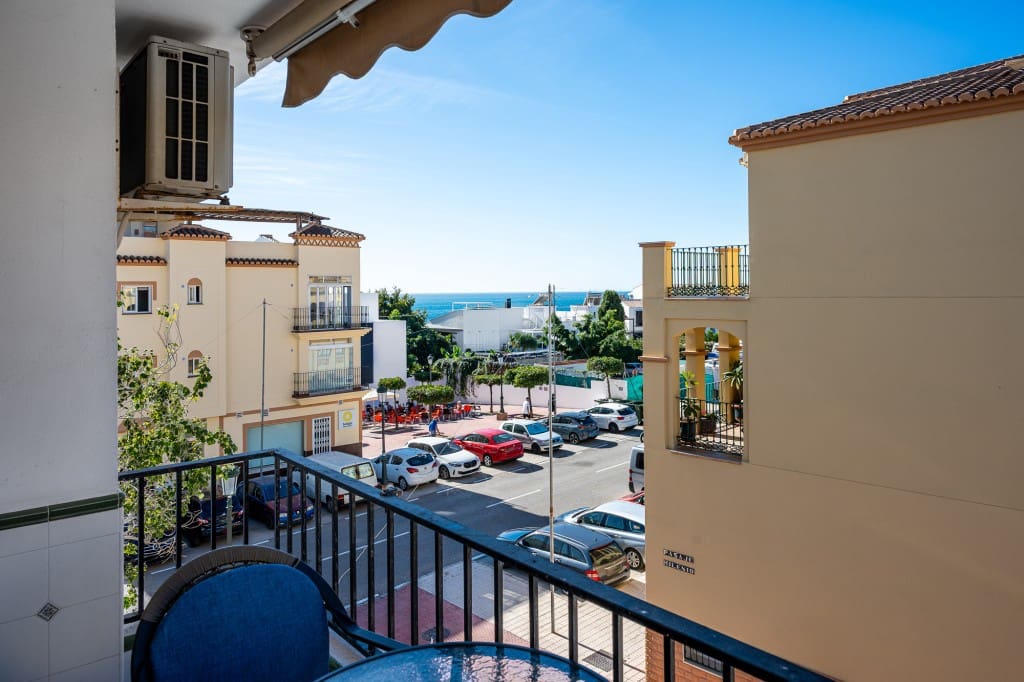 2 sovrum Lägenhet till salu i Nerja med pool - 360 000 € (Ref: 9340969)