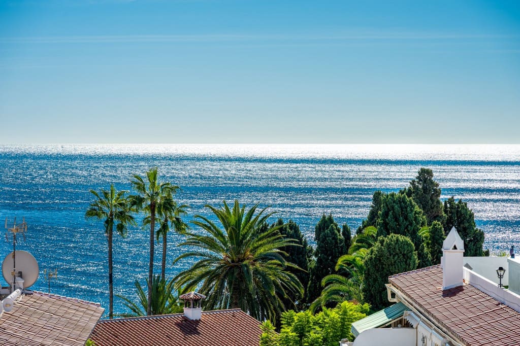 2 sovrum Lägenhet till salu i Nerja med pool - 360 000 € (Ref: 9340969)