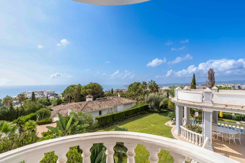 5 slaapkamer Villa te koop in La Capellania met zwembad garage - € 2.595.000 (Ref: 9349037)