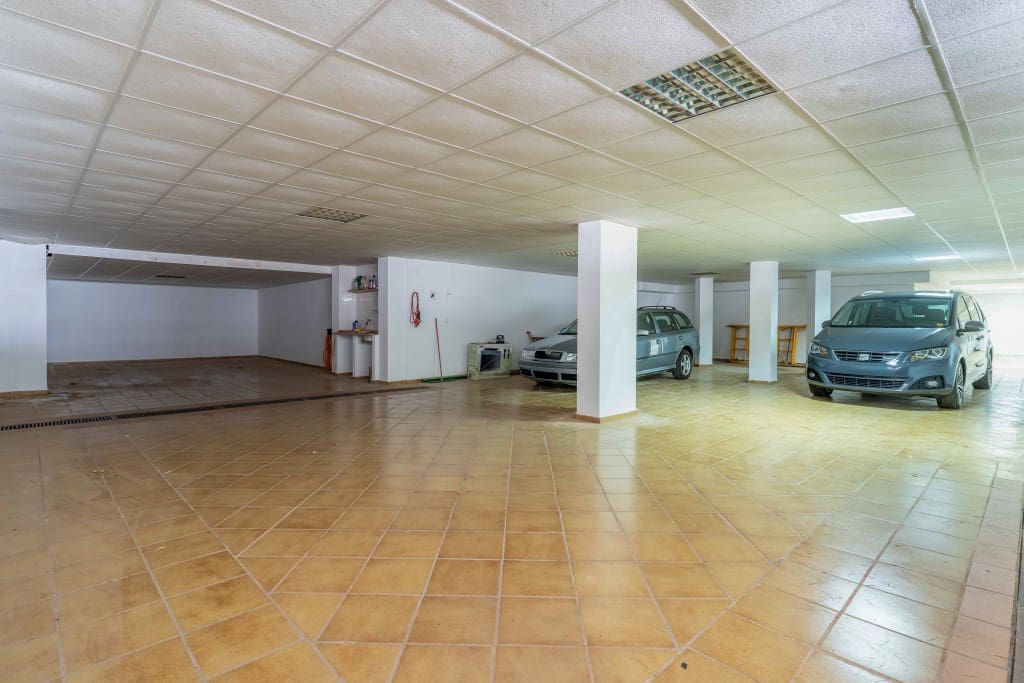 5 slaapkamer Villa te koop in La Capellania met zwembad garage - € 2.595.000 (Ref: 9349037)