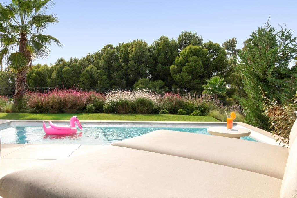 4 slaapkamer Halfvrijstaande villa te koop in Marbella met zwembad garage - € 2.095.000 (Ref: 9349038)