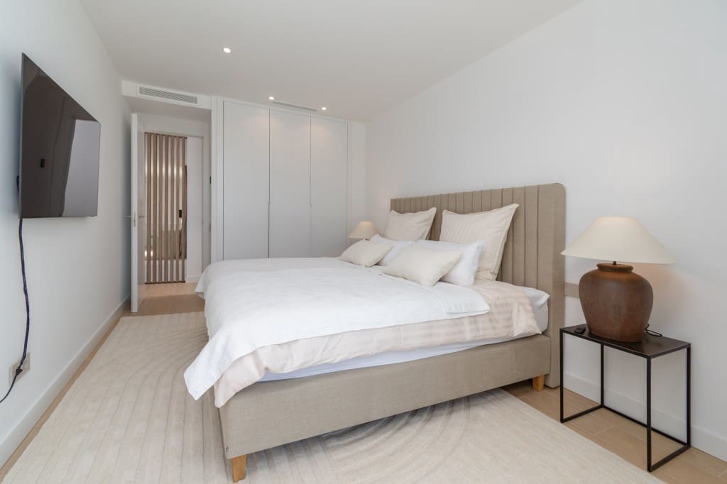 4 slaapkamer Halfvrijstaande villa te koop in Marbella met zwembad garage - € 2.095.000 (Ref: 9349038)