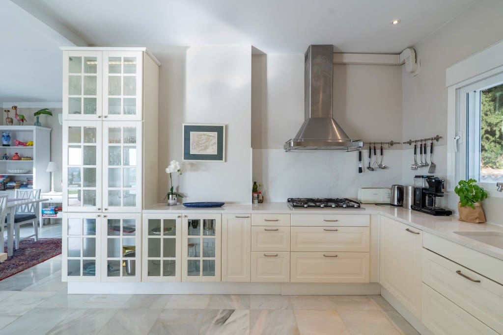 4 soveværelse Villa til salg i Mijas Costa med swimmingpool garage - € 1.795.000 (Ref: 9358910)