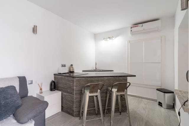 2 slaapkamer Huis te koop in Estepona - € 920.000 (Ref: 9361972)