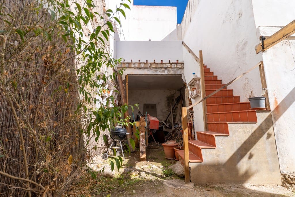 2 slaapkamer Huis te koop in Estepona - € 920.000 (Ref: 9361972)